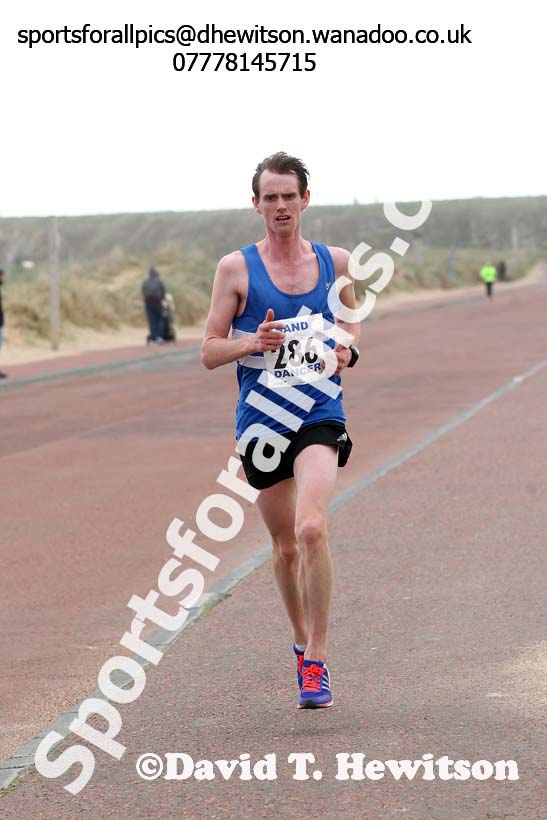 Sand Dancer Race, South Shields. Photo: David T. Hewitson/Sports for All Pics